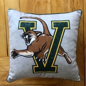 UVM Pillow
